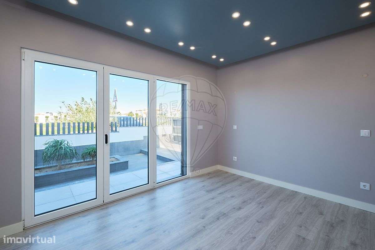 Moradia T4 para venda-17