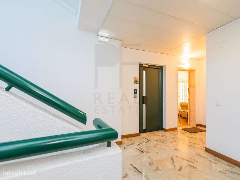 Excelente T1 no Coração do Estoril | Localização Premium - Grande imagem: 5/45