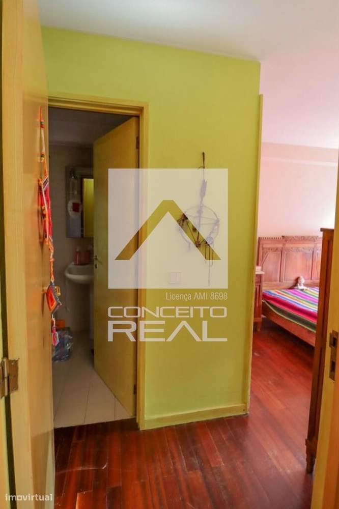Apartamento T4 Duplex - Cooperativa dos Arquitectos-10