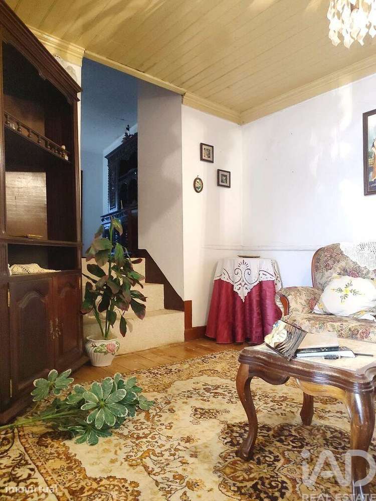 Moradia bi-familiar T3 em Oliveira do Hospital e São Paio de Gramaços - Grande imagem: 3/6