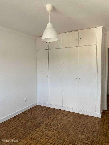 Aluga-se apartamento T2 - Grande imagem: 5/7