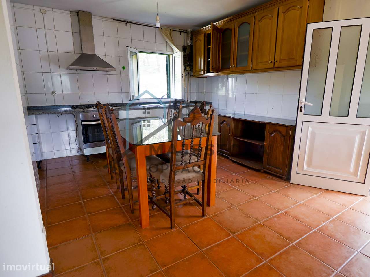 Moradia Isolada com Terreno de 4.329 m² — Arosa e Castelões, Guimarães-8