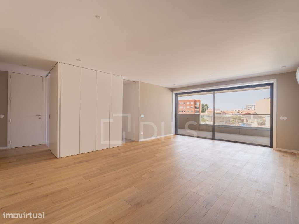 Apartamento T3, novo, condomínio fechado com piscina - Grande imagem: 4/51