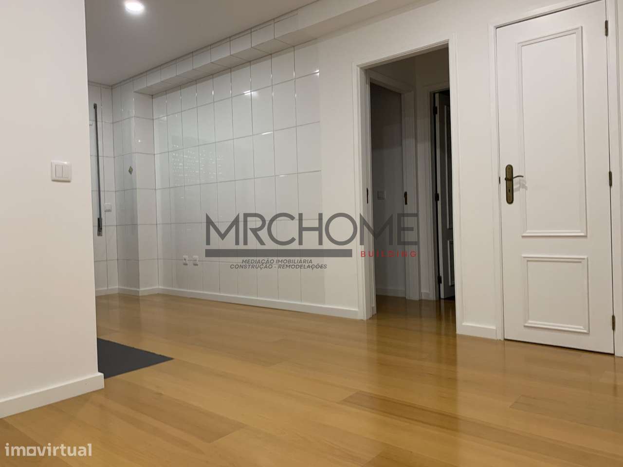 Apartamento T1 Junto ao Complexo desportivo da Rodovia-10