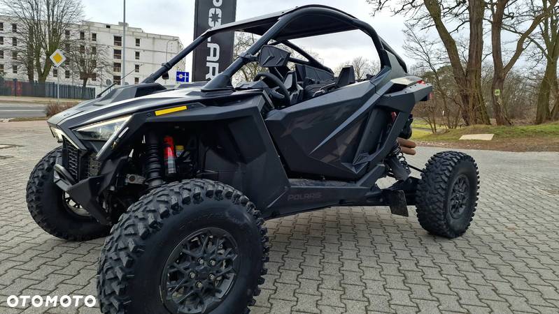 Polaris RZR - 18