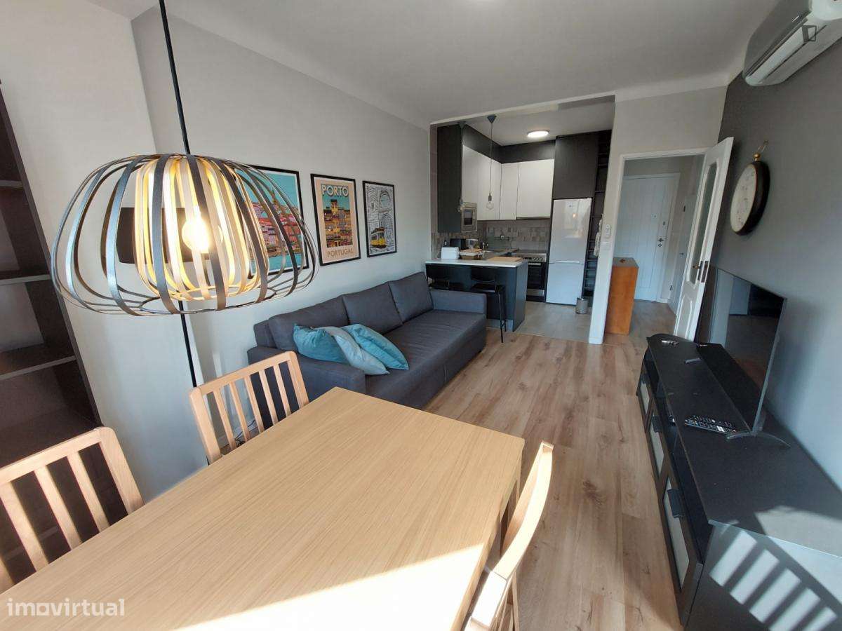 Apartamento com 1 quartos - localizado em Santo Ildefonso Porto - Grande imagem: 5/6