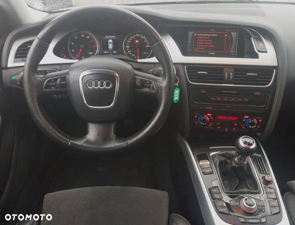 Audi A4 Avant 2.0 TFSI quattro S line Sportpaket - 31