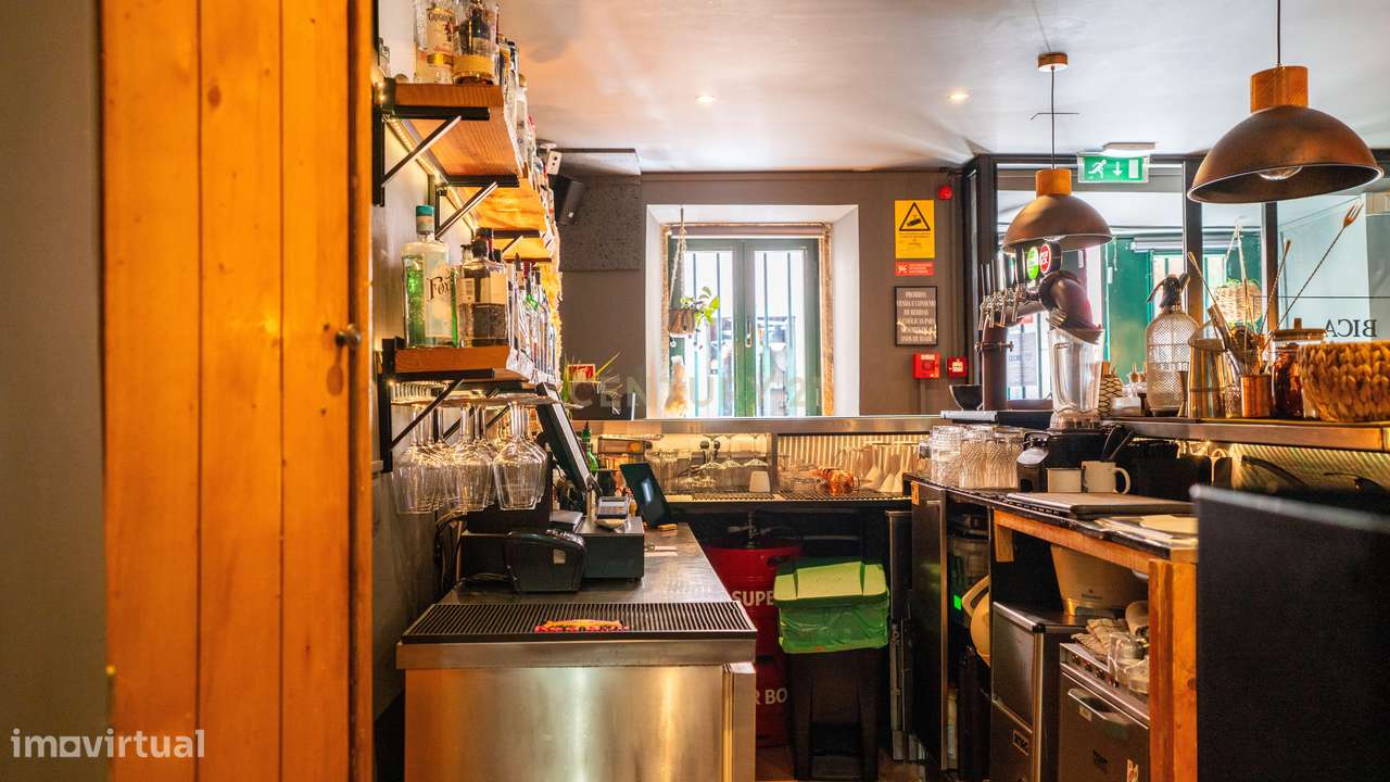 Restaurante Pronto a Funcionar na Emblemática Rua da Bica – Uma Oportu - Grande imagem: 5/27