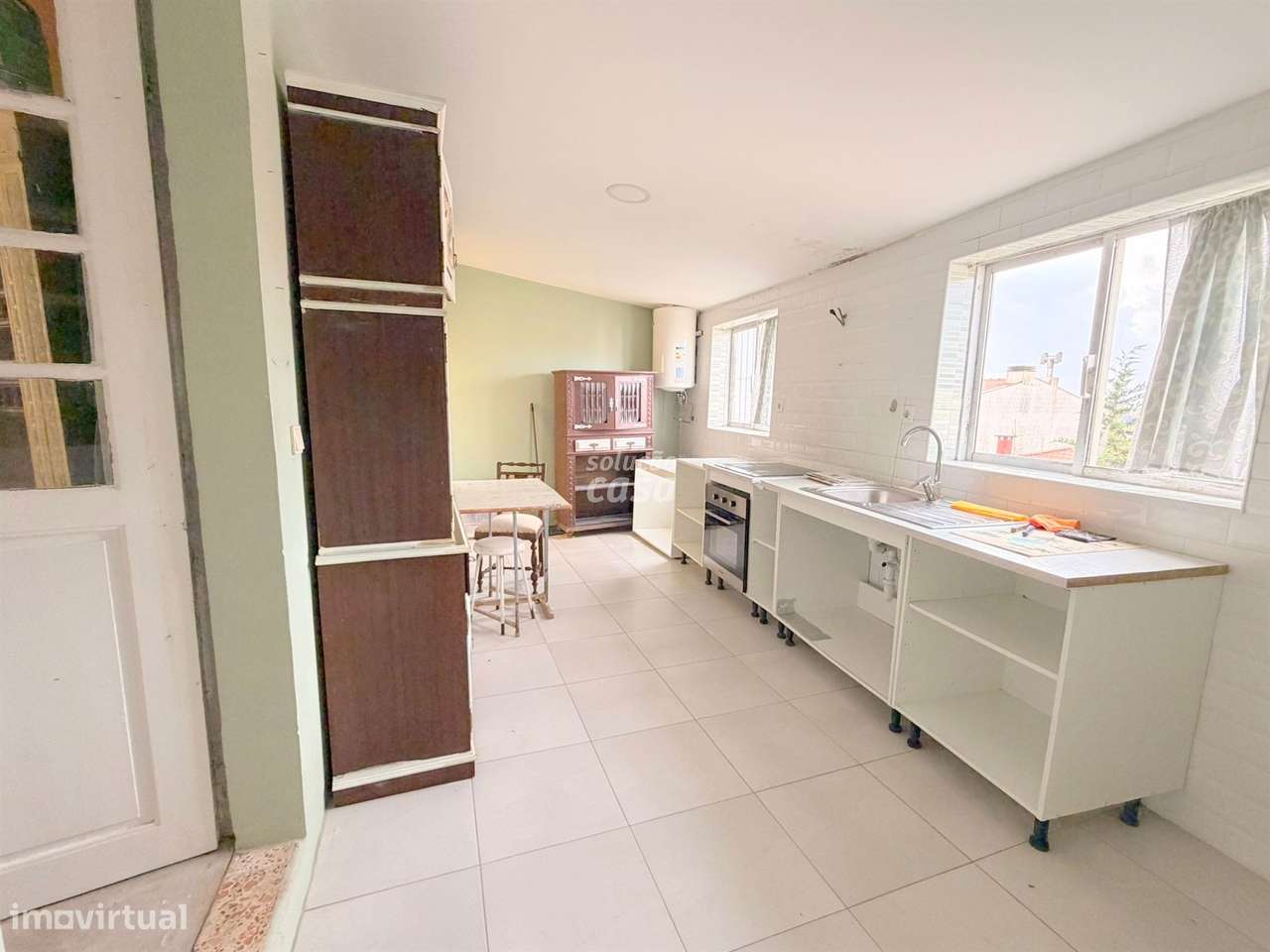 Andar Moradia T3 a 400 metros da Estação de Comboio de Coimbrões! - Grande imagem: 4/17