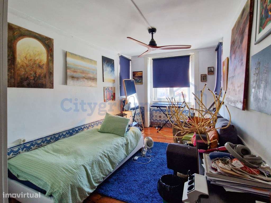 Apartamento T2+2 no Largo do Carmo-6