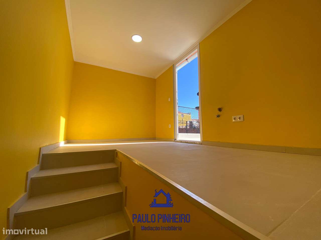 Moradia T4+1 Totalmente Renovada – Campanhã-17