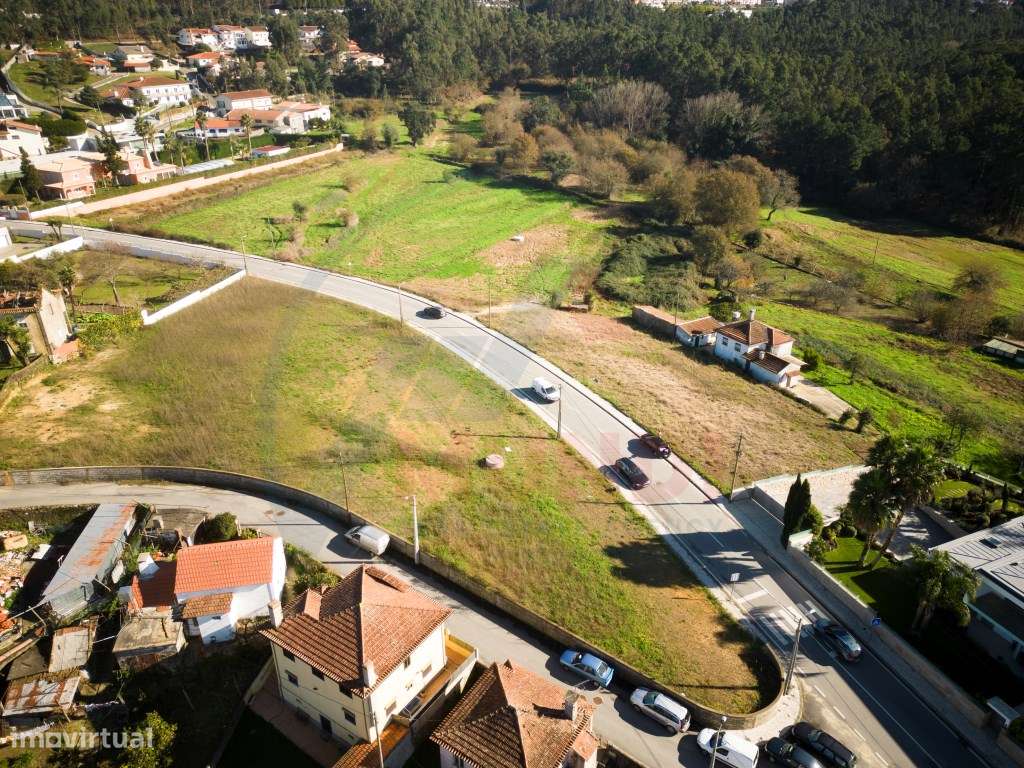 Conjunto de Terrenos Urbanizáveis com artigos independentes - Grande imagem: 5/17