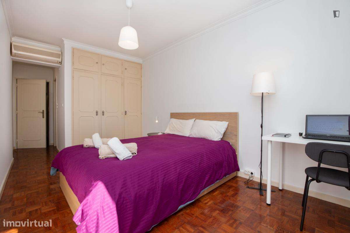 Quarto - localizado em Sete Rios Lisbon - Grande imagem: 3/10