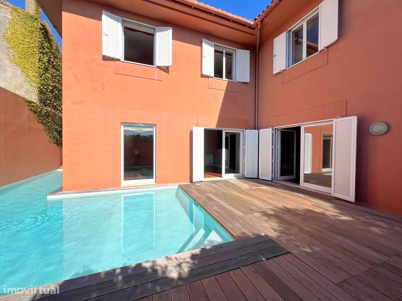 Moradia T4 na Foz velha com jardim e piscina perto do rio e mar - Grande imagem: 1/32