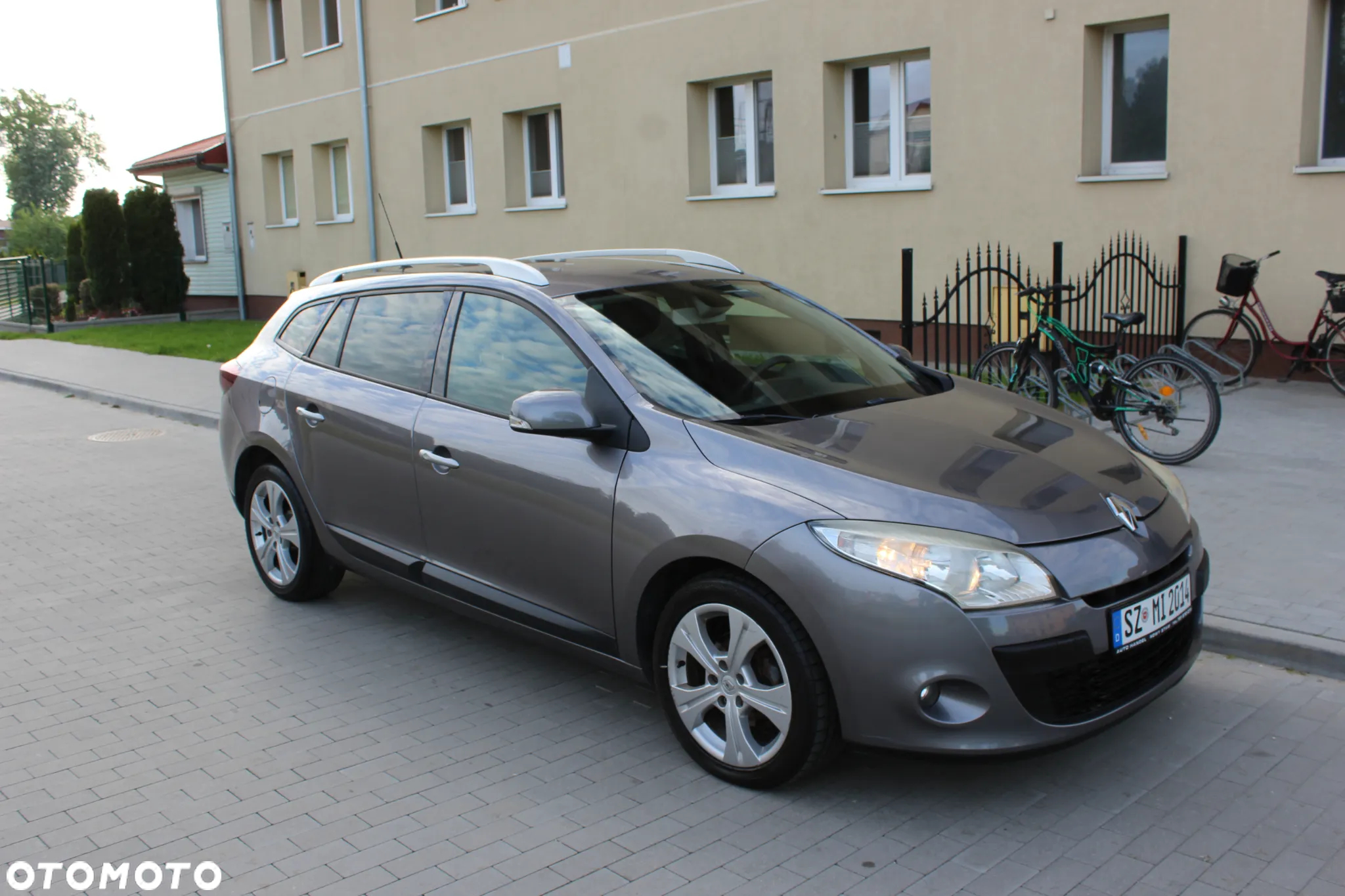 Renault Megane 1.9 dCi FAP Grandtour Avantage - 11