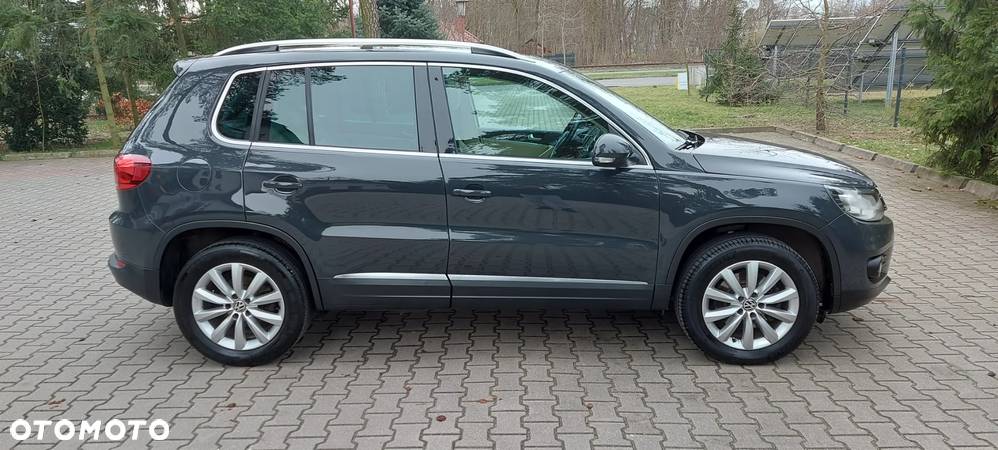 Volkswagen Tiguan 2.0 TDI DPF BlueMotion Technology Lounge Sport & Style - 6