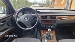 BMW Seria 3 320d xDrive - 9