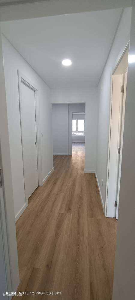 Quinta da Piedade T3 Remodelado 1ºAndar c/Parqueamento-7