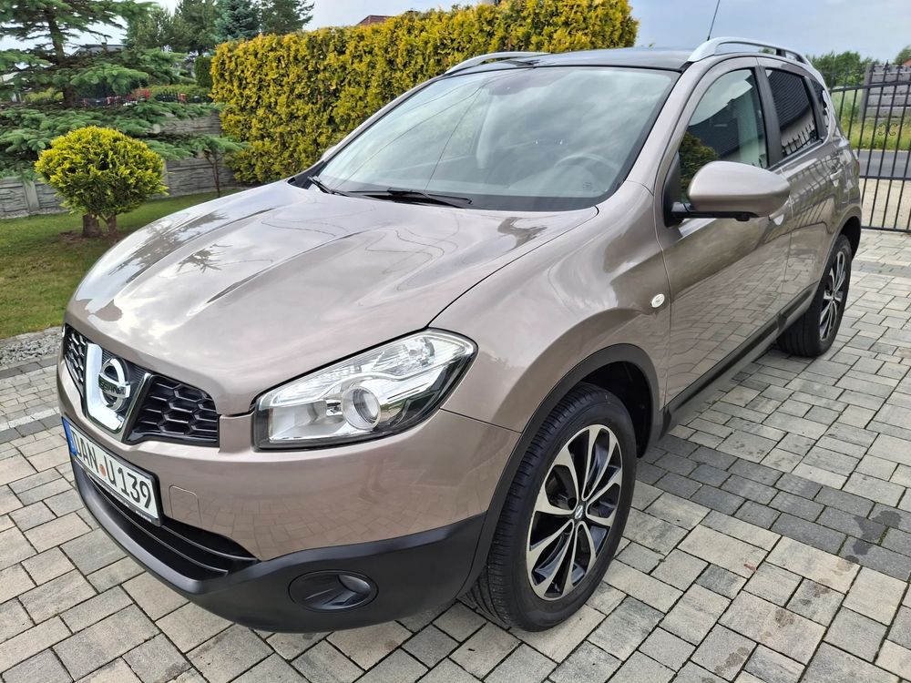 Nissan Qashqai I 2.0 360 2012
