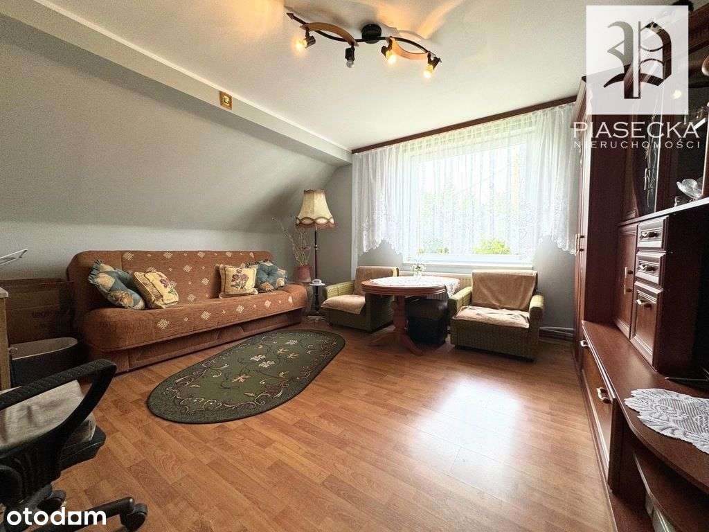 Dom z dużą działką, fotowoltaiką i pompą ciepła-15