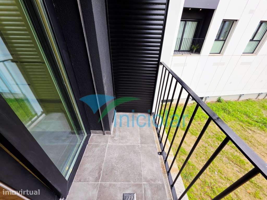 T1 Novo| Gueifães| Varanda| G. Fechada-5