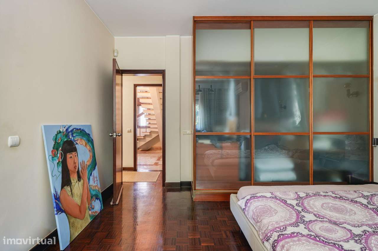 Moradia independente T8 com jardim, pomar e garagem | Nova Oeiras-42