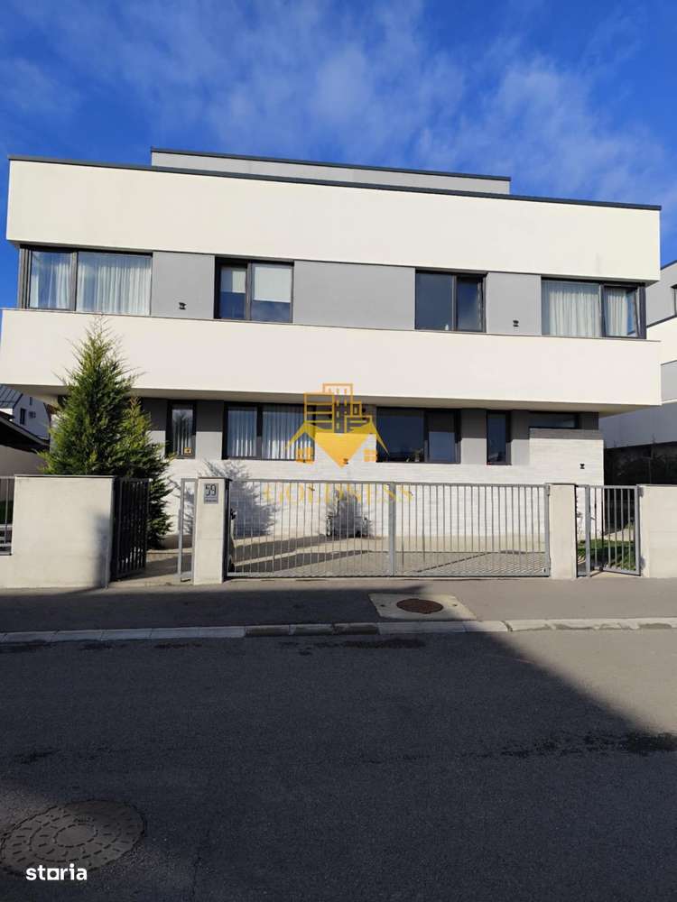 4 camere, 190 mp, Ultrafinisat, gradina 200mp Voronet Zona BLVD Muncii - Imagine principală: 1/10