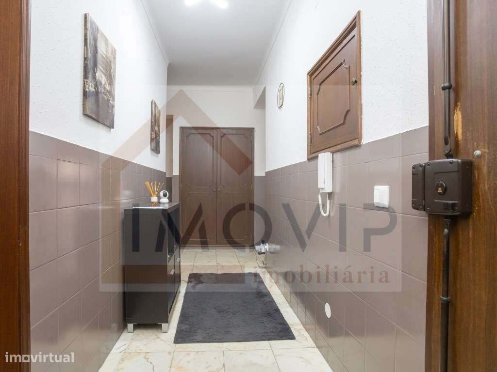 Apartamento T2 com terraço no Montijo (centro) - Grande imagem: 5/36