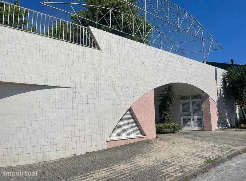 Lugar de Garagem em Rio Tinto - Grande imagem: 4/4