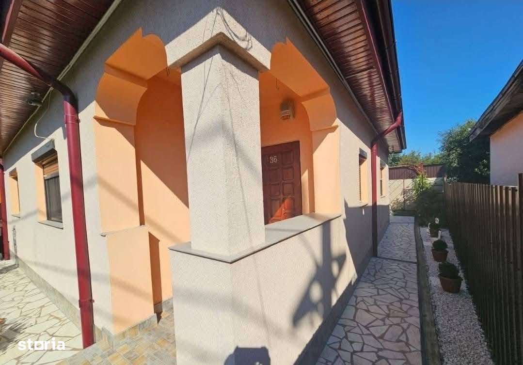De vanzare casa din caramida, in zona Pietei Mari, Teren 390 mp - Imagine principală: 2/14
