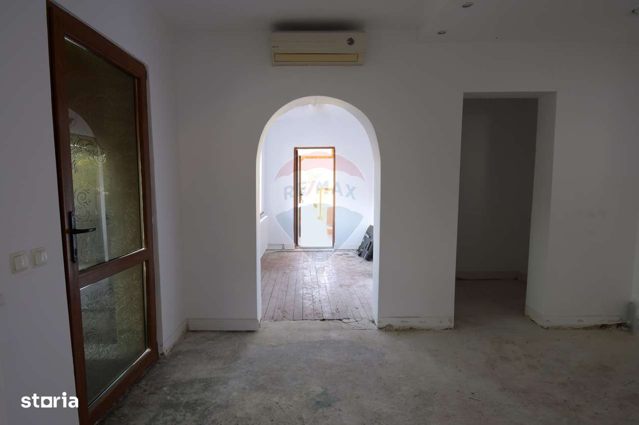 Casa cu 2 camere si 912 mp teren de inchiriat, zona Baciu - Imagine principală: 5/9