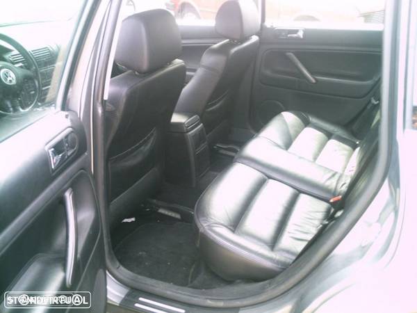 VW Passat 2.8 v6 de 2002 para peças - 7