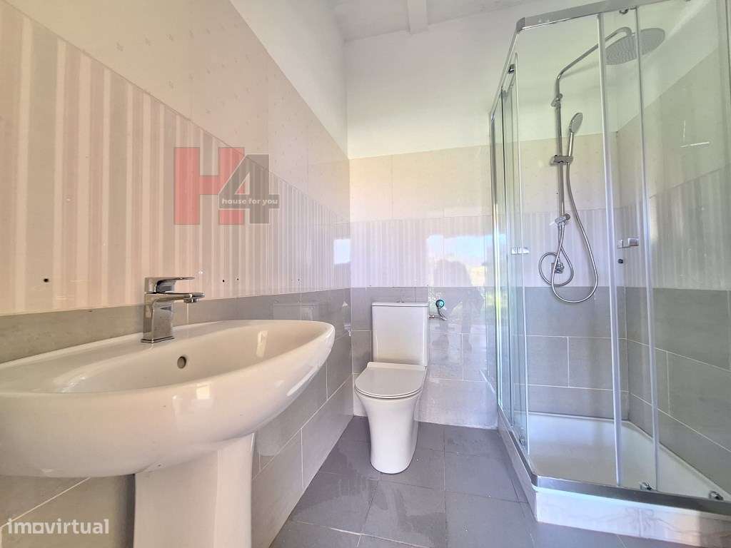 Moradia térrea V3 com piscina em Salvaterra de Magos, terreno 1.191m2-22