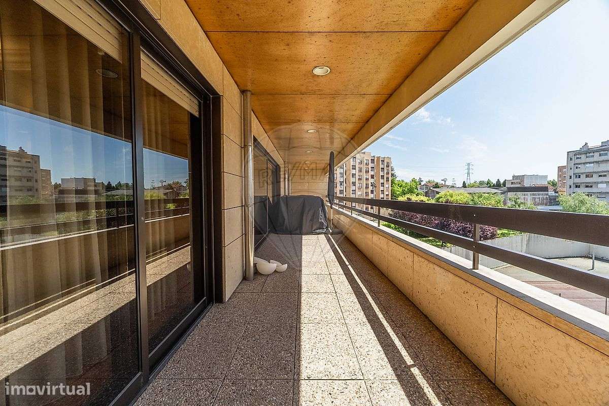 Apartamento T4 para venda-36