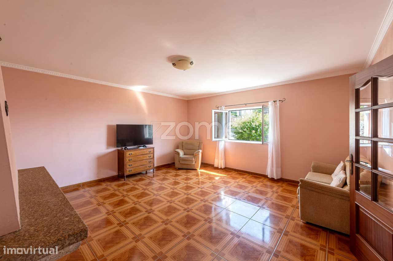 Moradia, 126 m², Padreiro (Salvador e Santa Cristina) - Grande imagem: 1/39