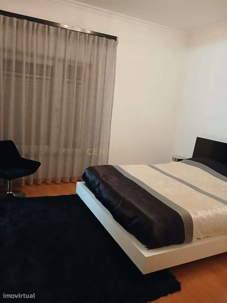 EXCELENTE MORADIA No CABEÇO do ARRAIAL, ÉVORA, com Cave (garagem Grand-8