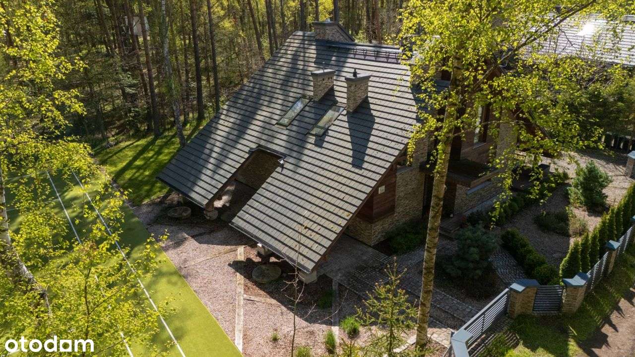 Wyjątkowa nieruchomość na sprzedaż w Dębkach-1