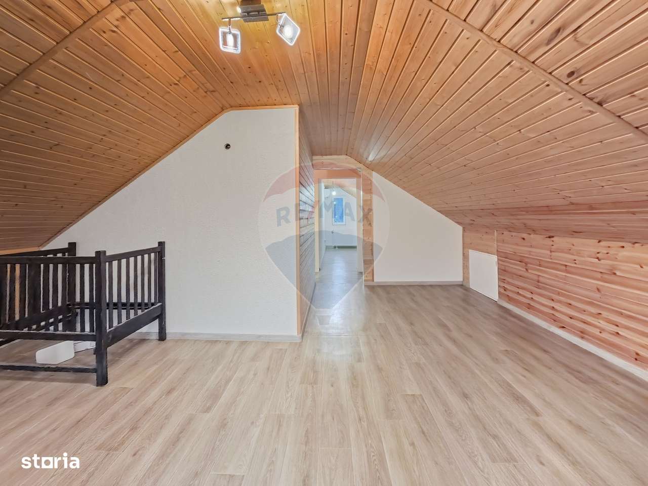 Casa cu teren de vanzare in Lespezi-13