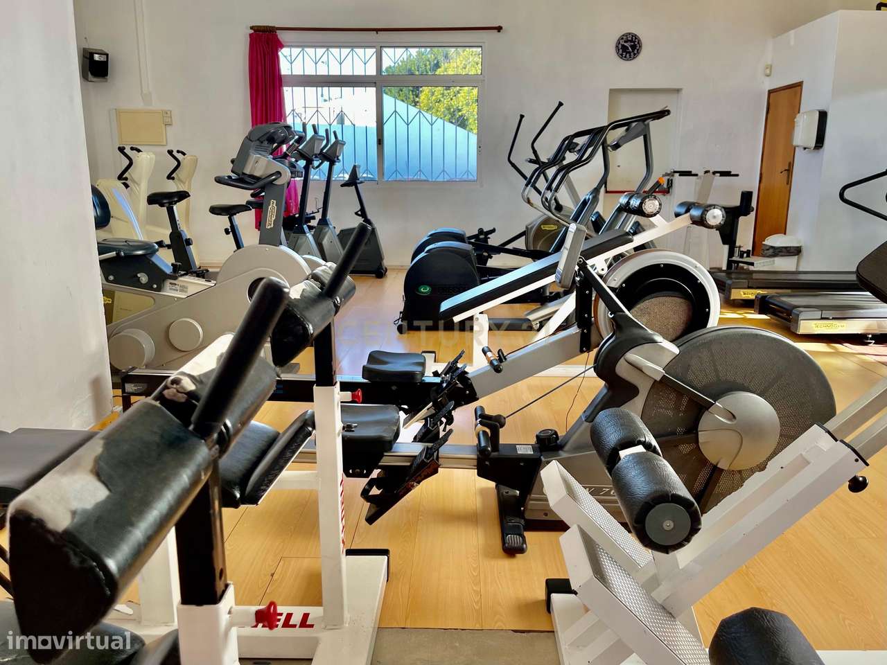 GINÁSIO NA BAIXA DE OLHÃO! - Grande imagem: 2/14