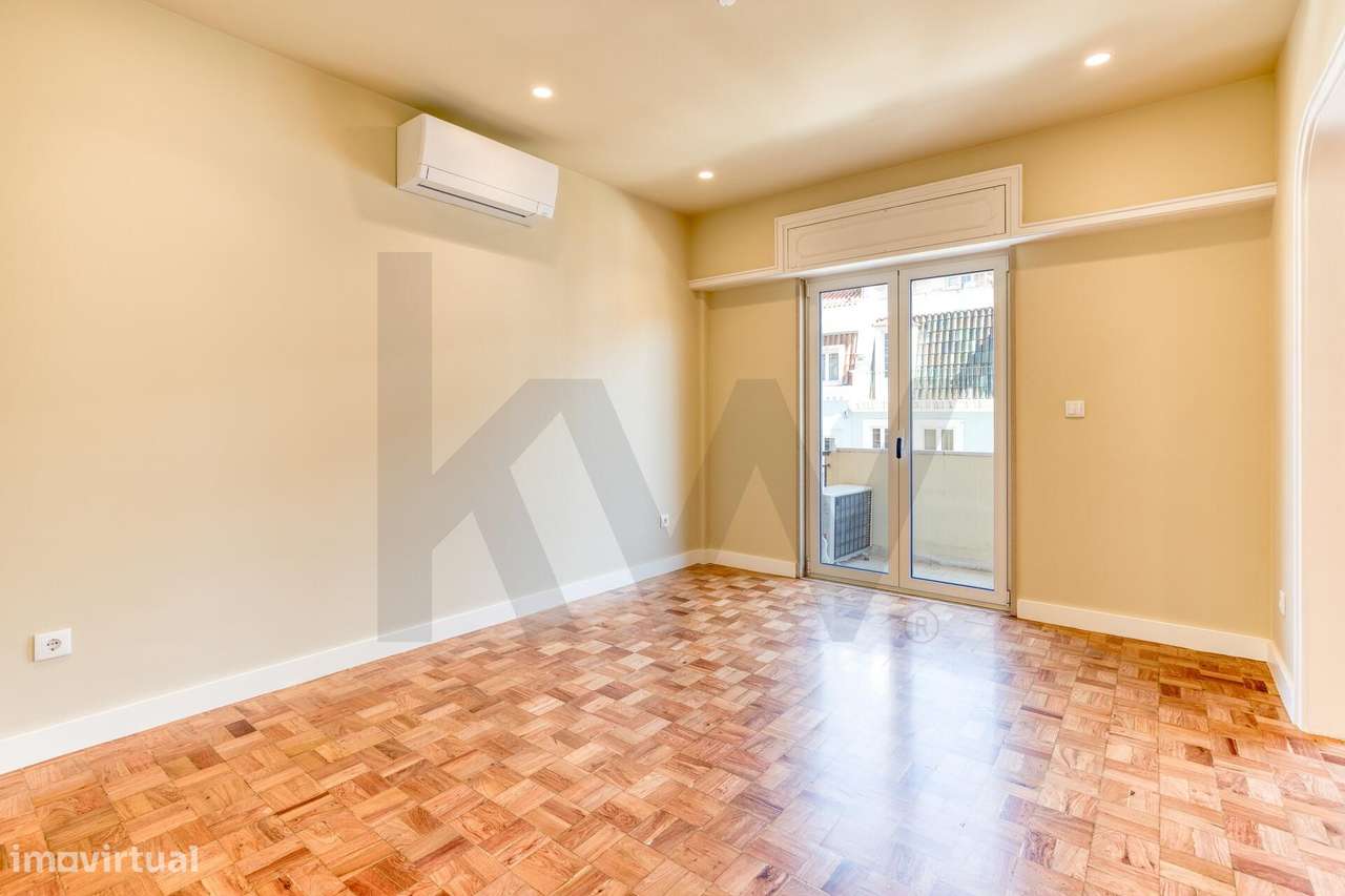 Novidade: T3 remodelado em Arroios com suite e varandas - Grande imagem: 5/45