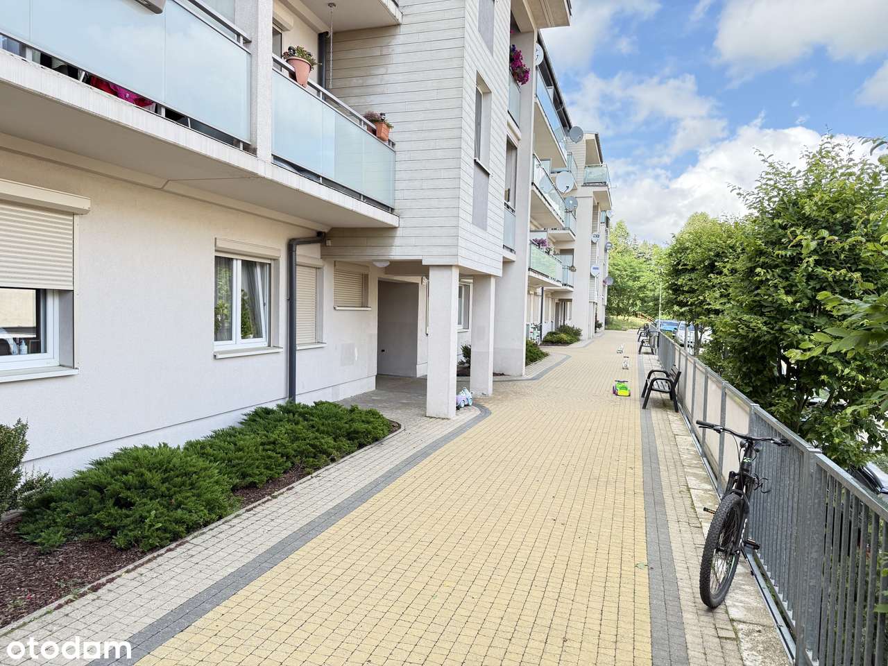 Nowa cena! Mieszk wys. standard z ogr, tarasem, podz. garaż, piwnica.-18