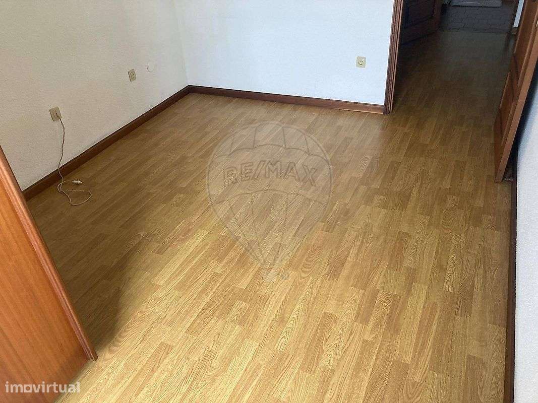 Apartamento T2 para arrendamento - Grande imagem: 4/36