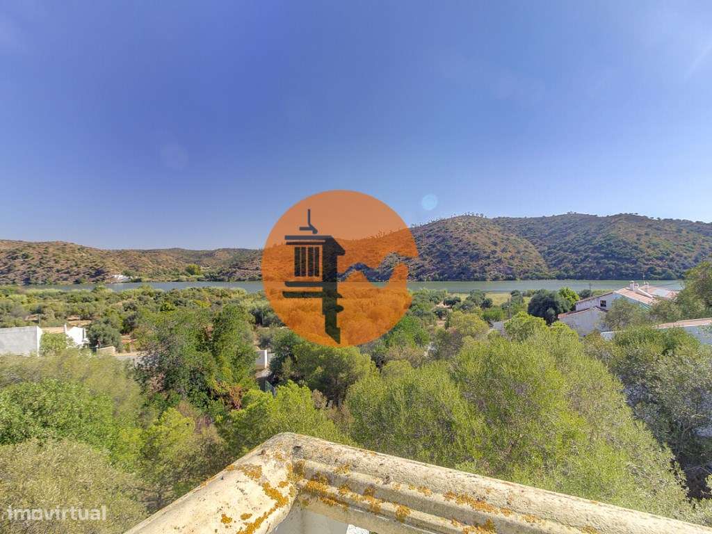 Moradia V4 com terreno + 1 estúdio com vista do rio em Álamo-24