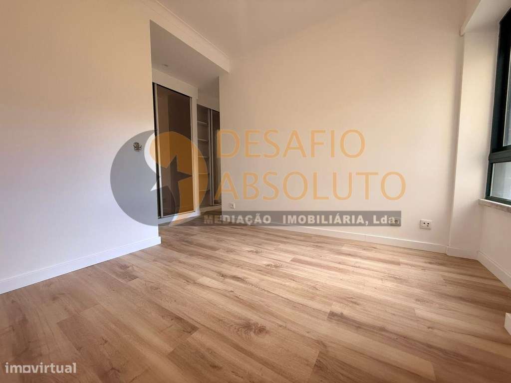 Apartamento T3 c/ Arrecadação. Feijó | Almada-16