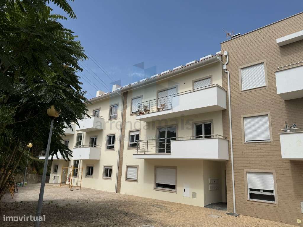 Vende-se apartamento NOVO, T2 com garagem e um sótao, Ultimo piso - Grande imagem: 4/14