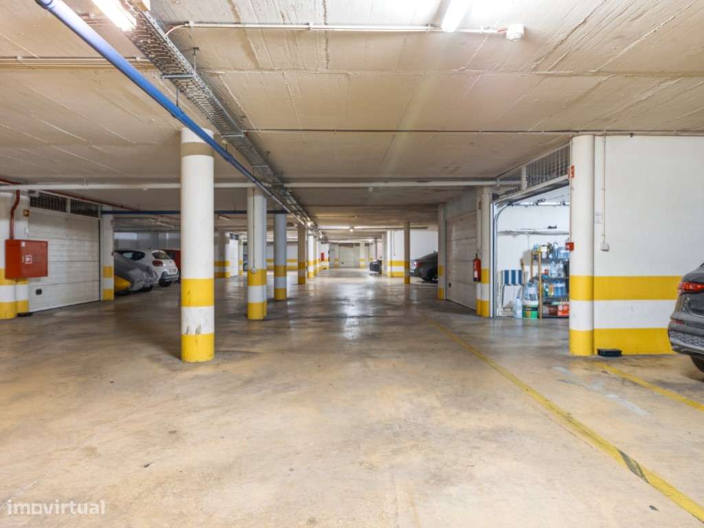 Apartamento T3 no centro de Quarteira, a 700 metros da praia, com 1...-30