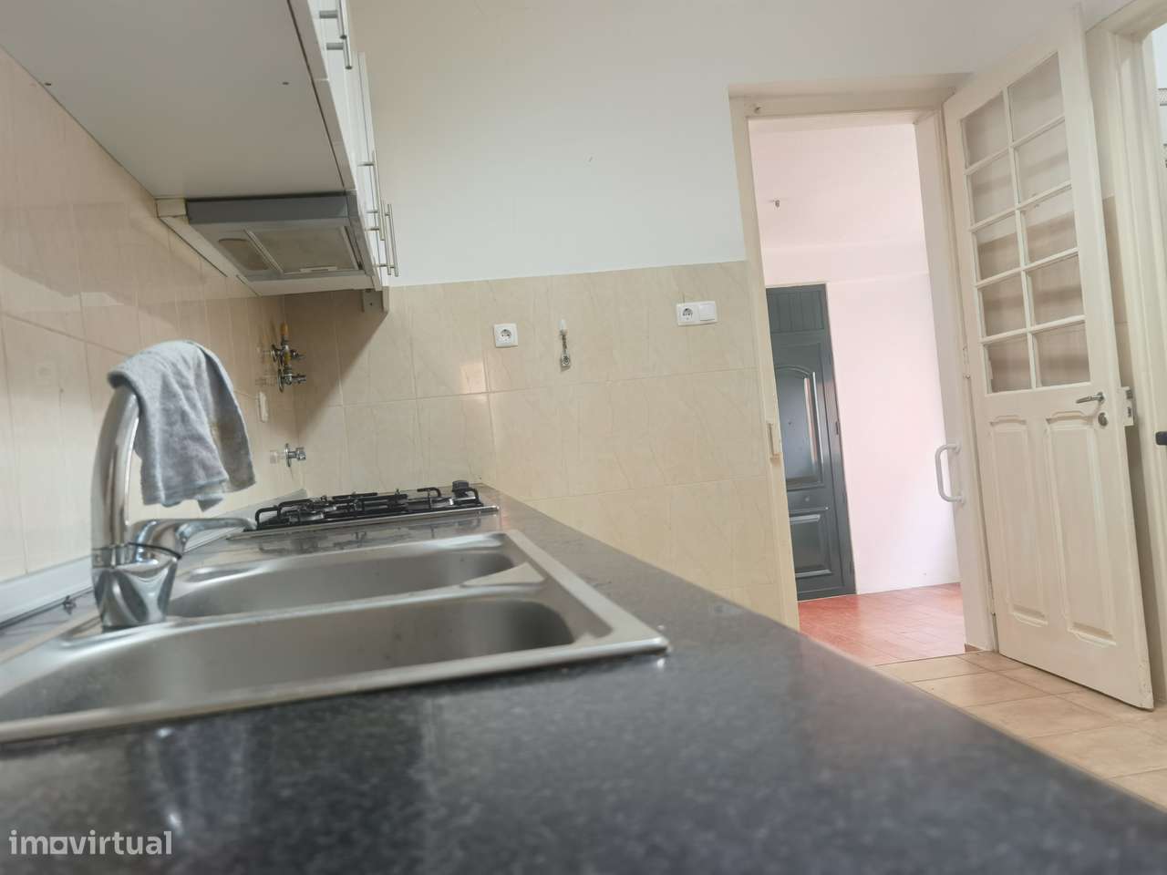 Moradia T3 com Terreno e Garagem - Excelente Localização - Grande imagem: 4/29