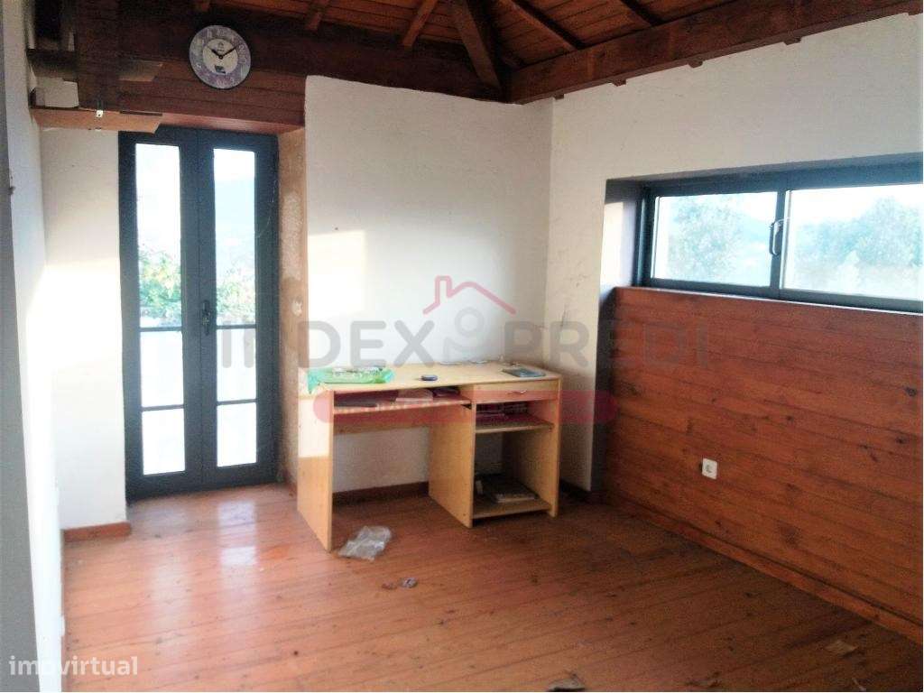 Duas moradias (1 moradia V1 + 1 moradia V2) em Alvarenga, Arouca-7