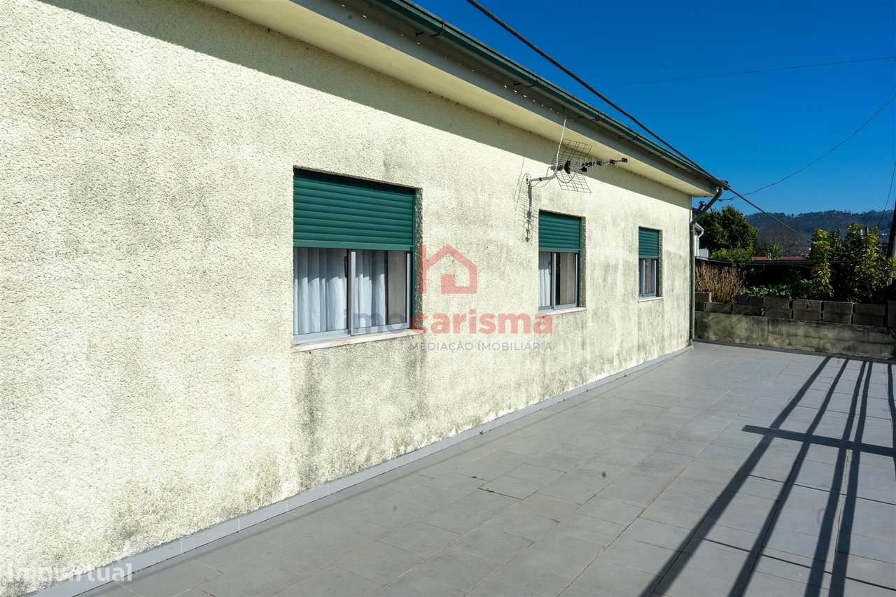 Moradia Térrea T3 em Santo Adrião, Vizela-15