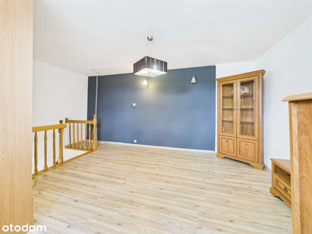 Dwupoziomowe mieszkanie, 2 pokoje, ul. 11-go Listopada-9